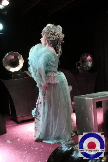 Mirielle TauTou (D) Ballroom Goes Burlesque - Noels Ballroom Leipzig 17. September 2011 (2).JPG